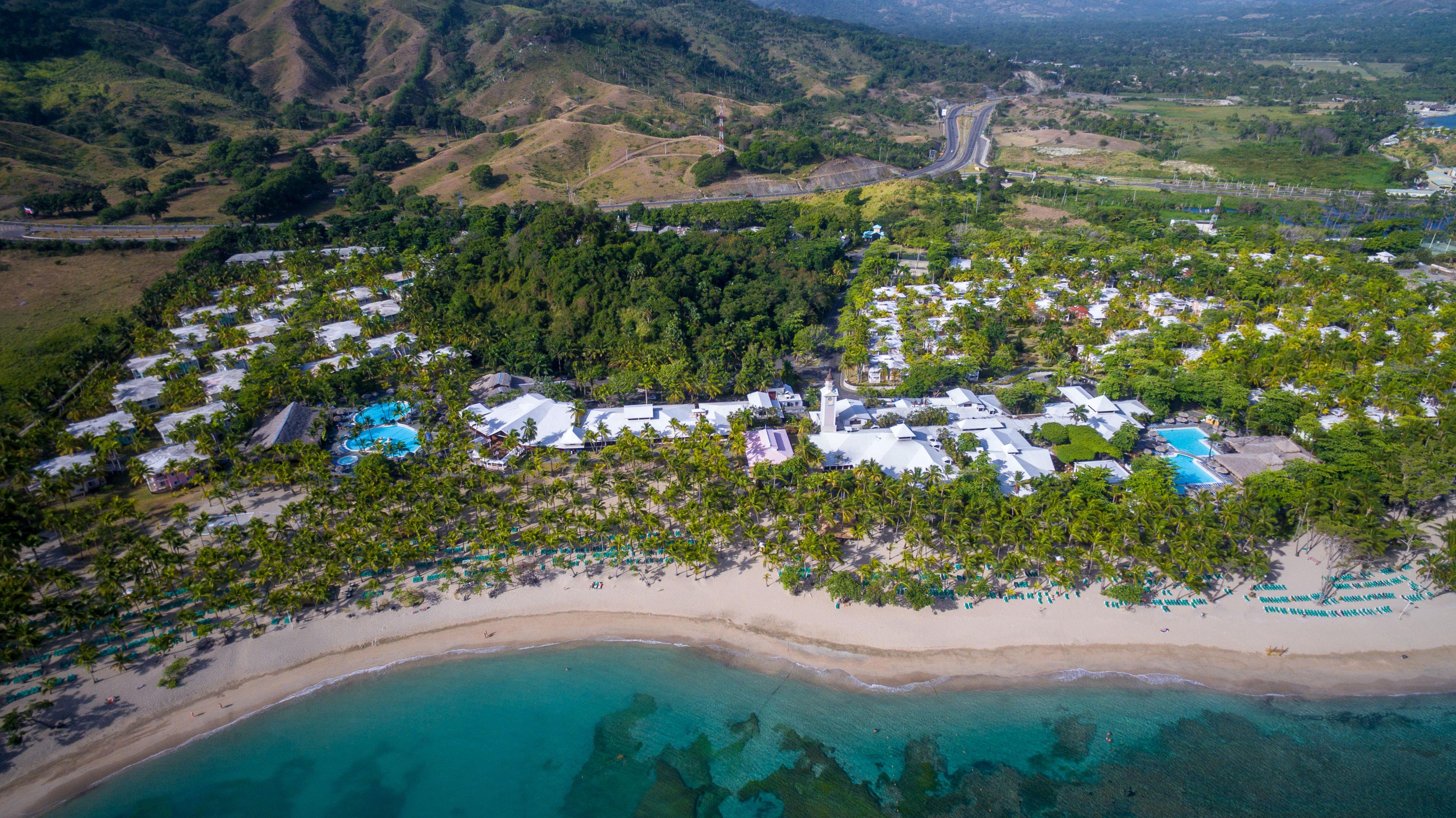 Playabachata Puerto Plata Zewnętrze zdjęcie Aerial view of the resort